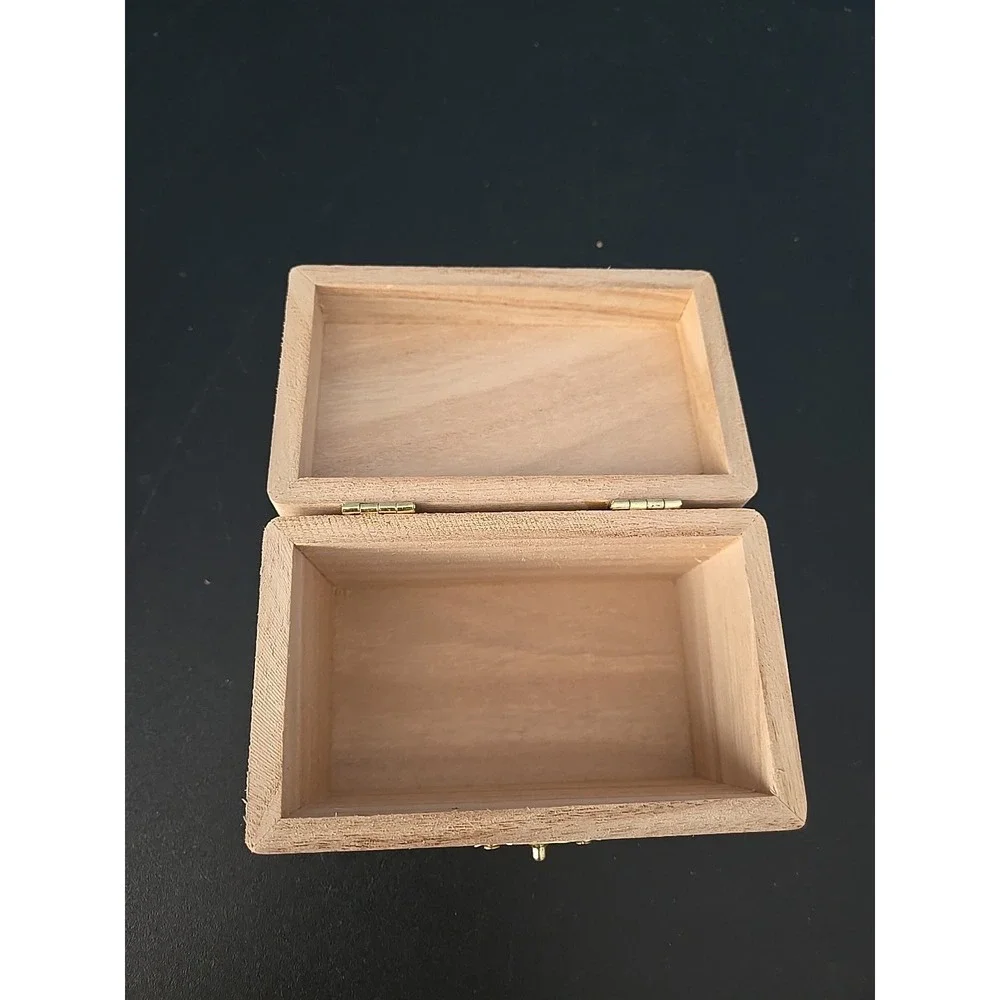 Wood‎ Sooden Trinket Box  5